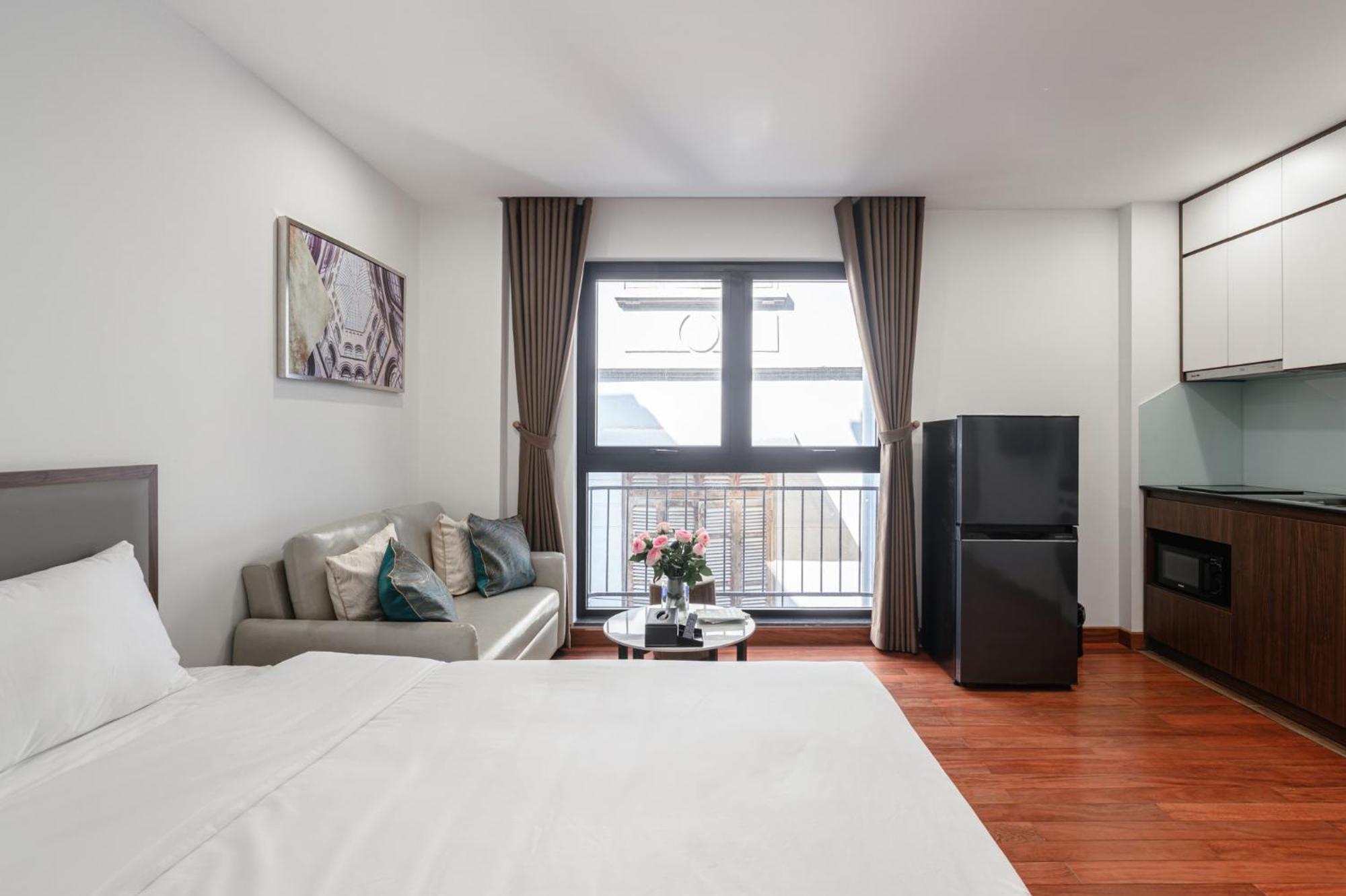 Luxe Paradise Suites - No34 Alley 260 Doi Can, Hanoi